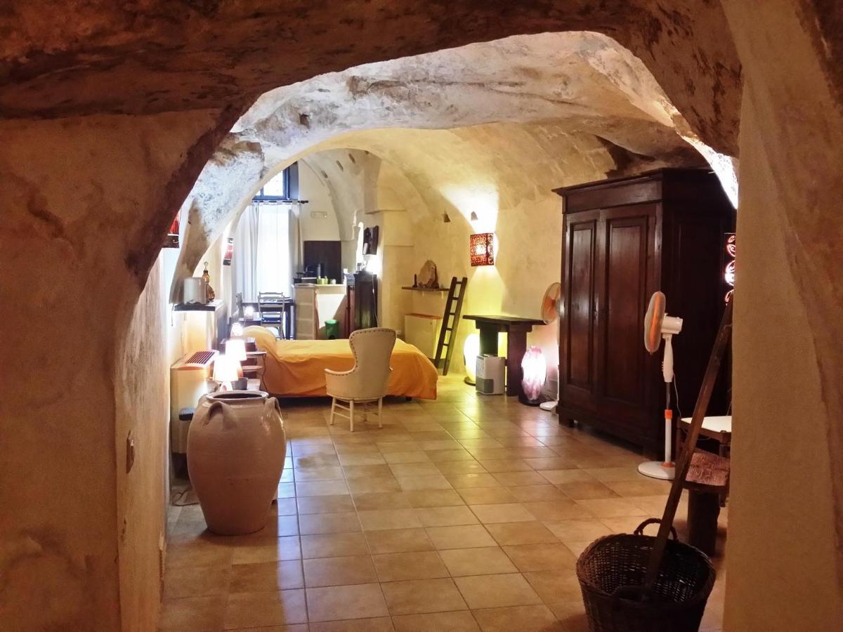 Matera In Medio Villa ภายนอก รูปภาพ