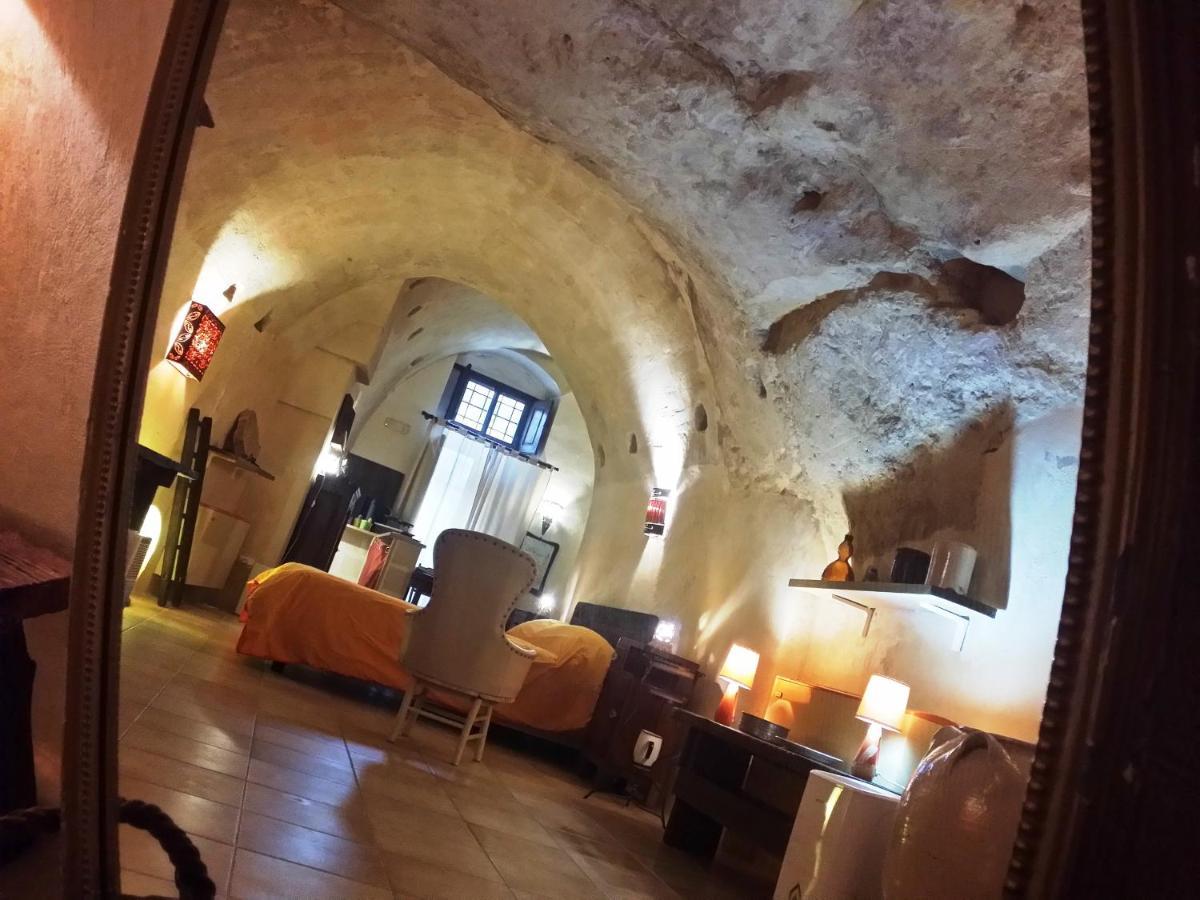 Matera In Medio Villa ภายนอก รูปภาพ