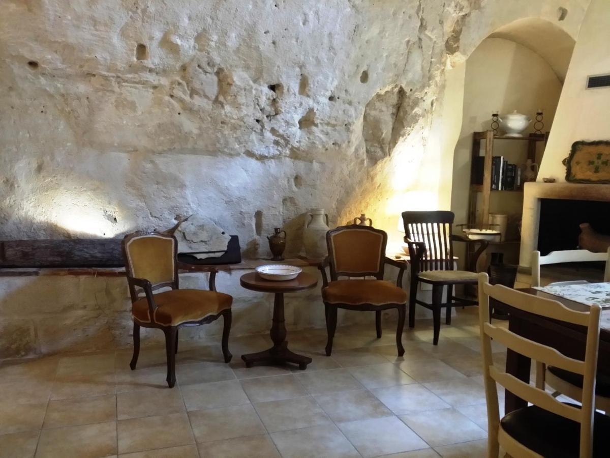 Matera In Medio Villa ภายนอก รูปภาพ