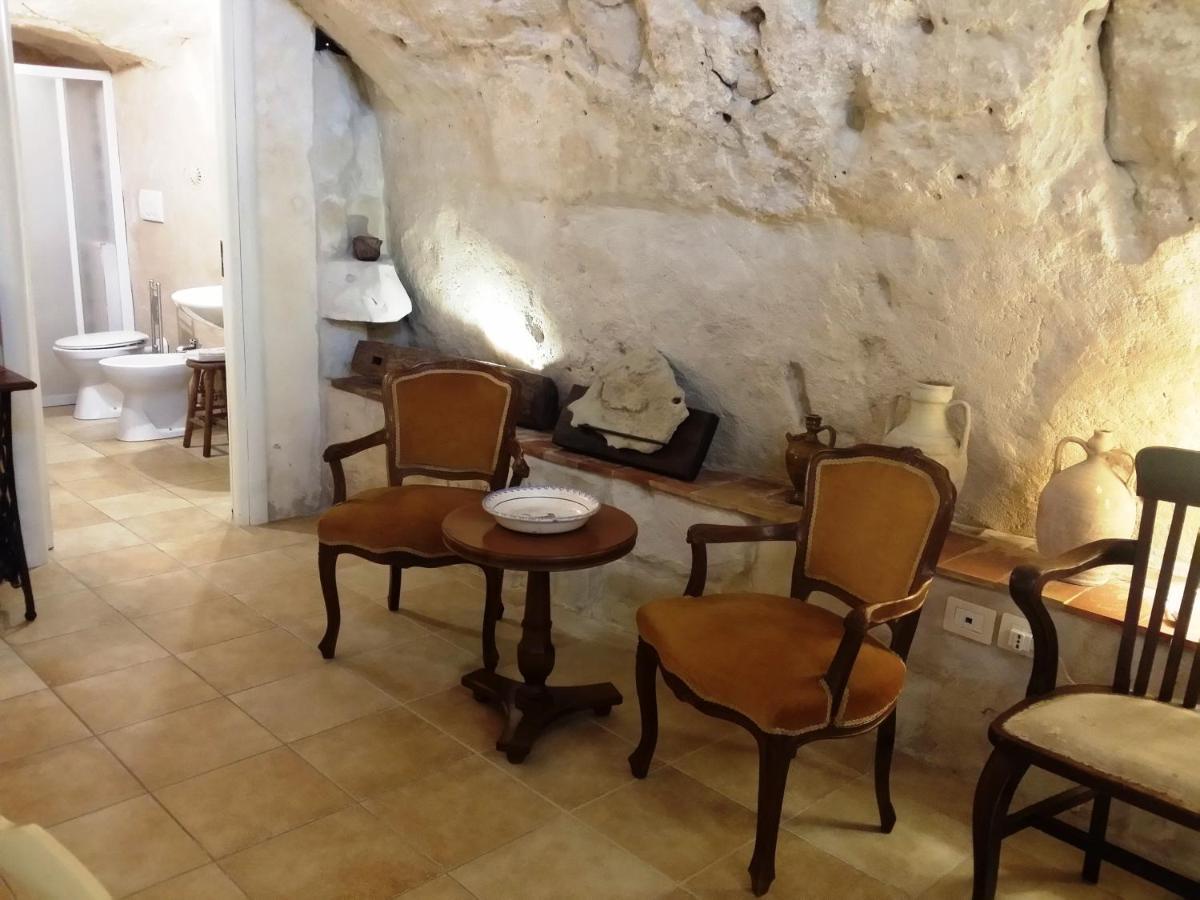Matera In Medio Villa ภายนอก รูปภาพ