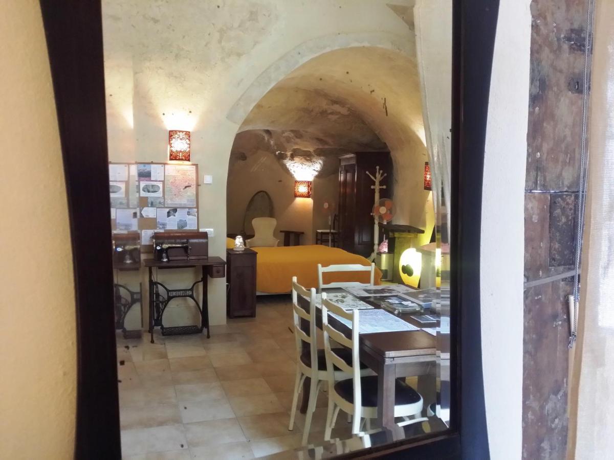 Matera In Medio Villa ภายนอก รูปภาพ